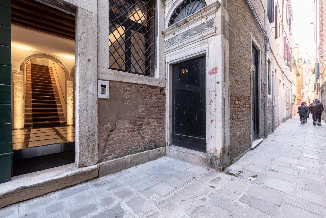 Hotel Il Pozzo Magico Venedig Exterior foto